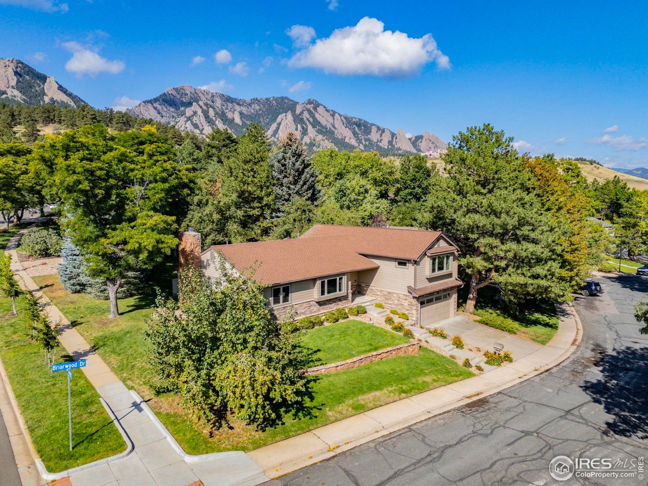 2596 Briarwood Dr Boulder, CO 80305 Aerial